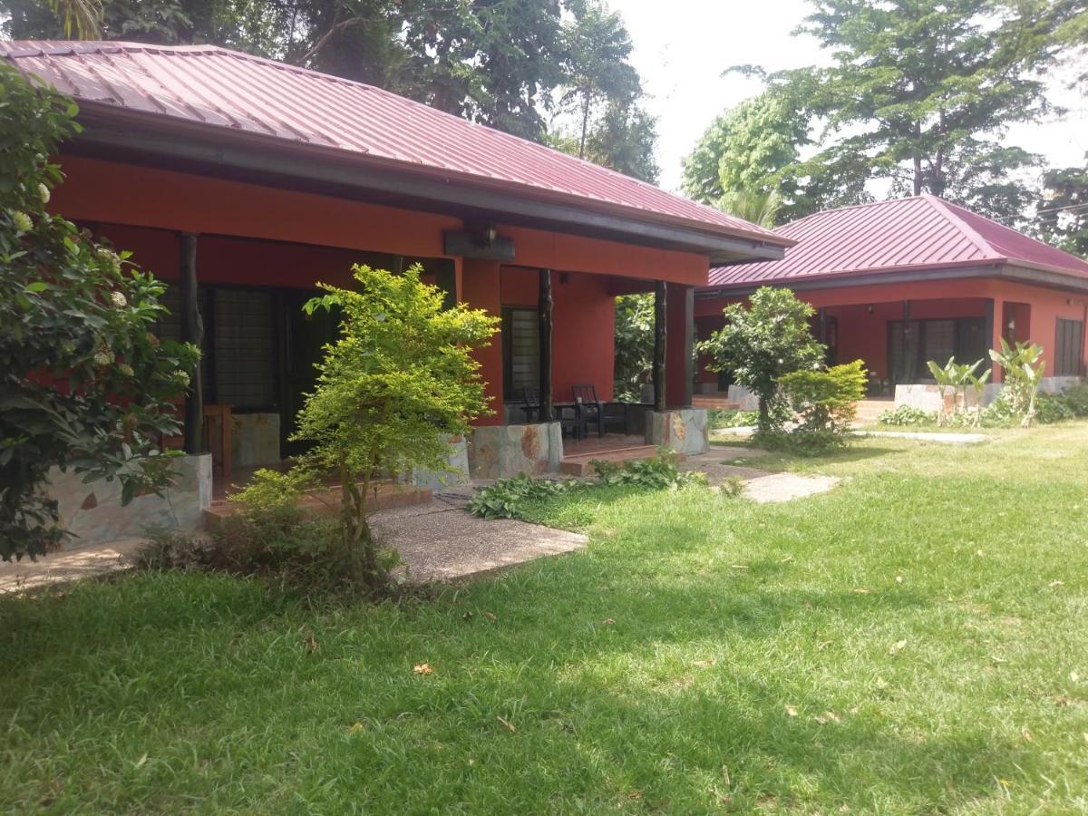 Big Foot Safari Lodge Wli Afegame Buitenkant foto