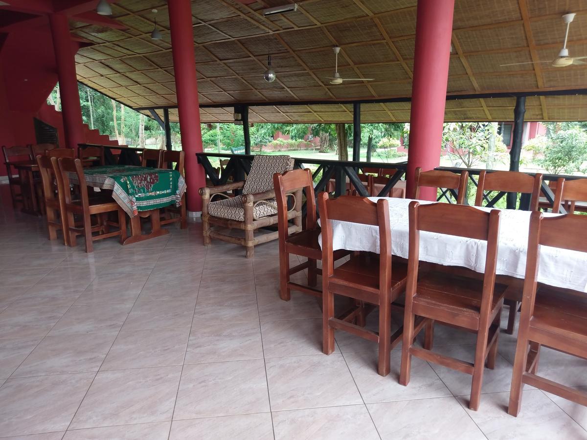 Big Foot Safari Lodge Wli Afegame Buitenkant foto